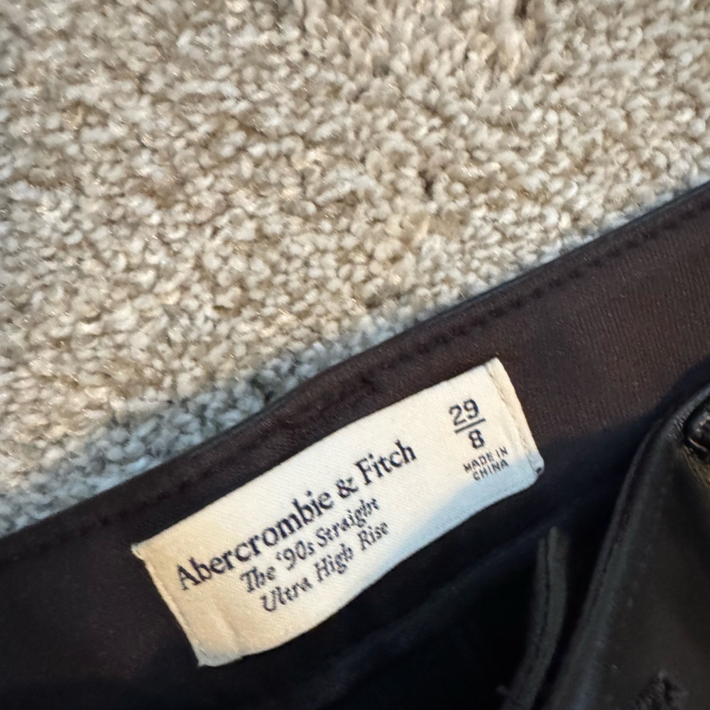 Abercrombie & Fitch, black faux, leather, 90s straight ultra high rise, sz 8 - Picture 3 of 4